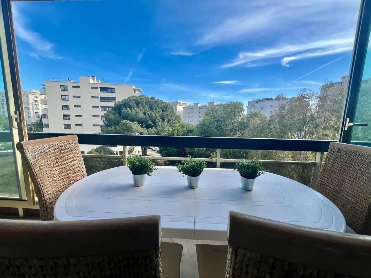 B038 Spacieux Appartement Proche Croisette Parking Cannes França