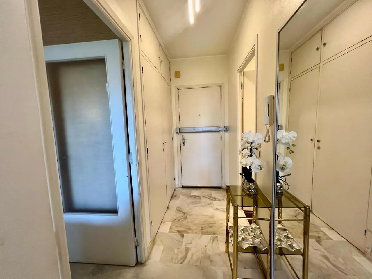 B038 Spacieux Appartement Proche Croisette Parking Cannes Apartment